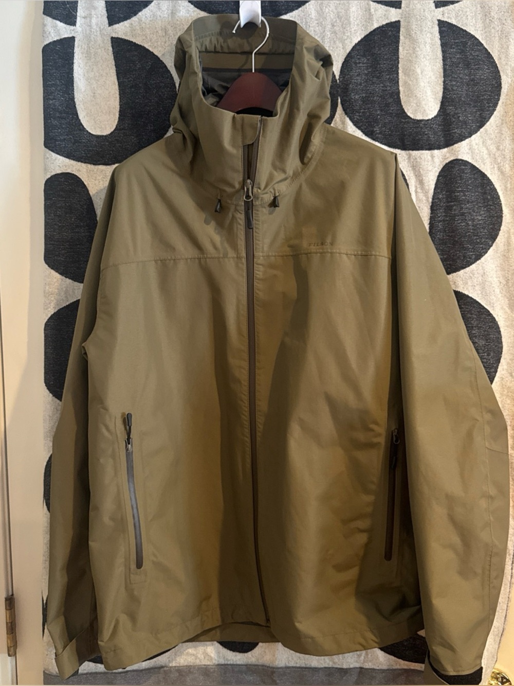 FILSON SWIFTWATER RAIN JACKET~MED~FIELD OLIVE